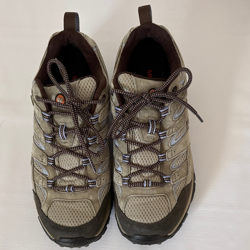 Women's Moab 2 WP Mid Hiking 10.5